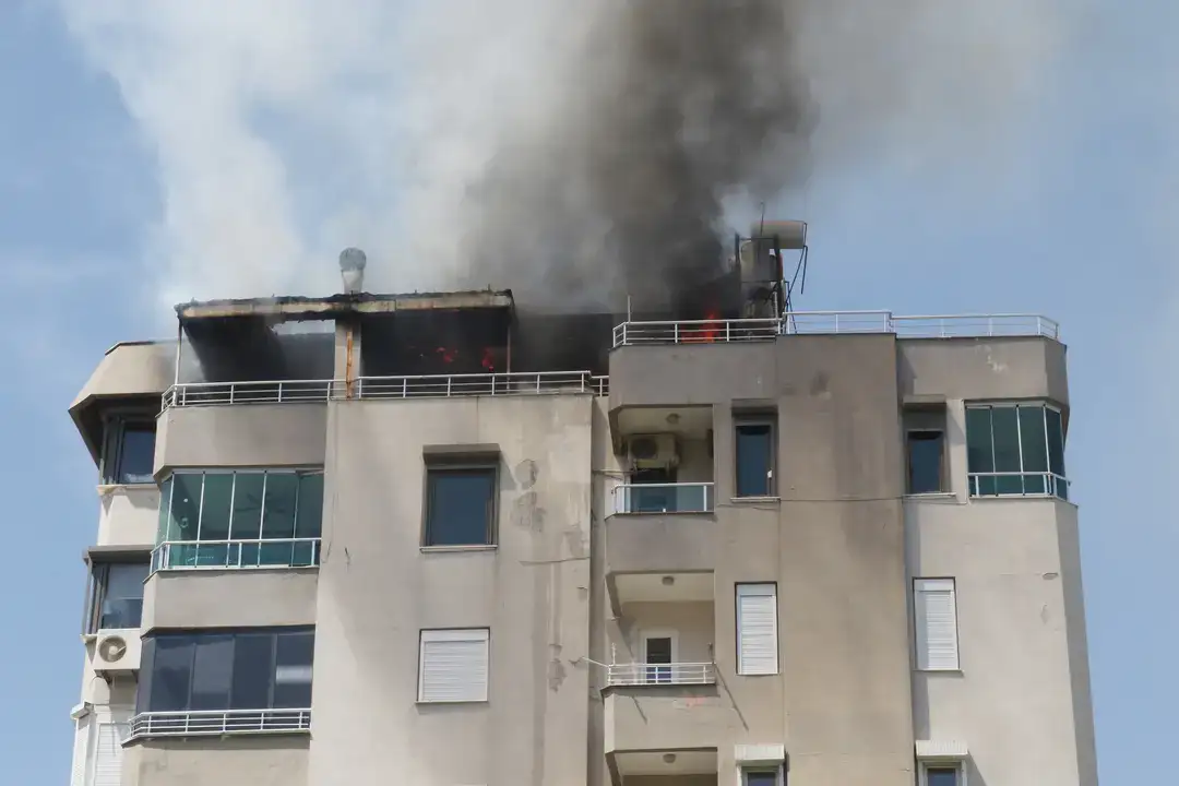 Antalya'nın Ünlü İşletmecisi Erdal Atılgan'ın Evinde Yangın Çıktı 3